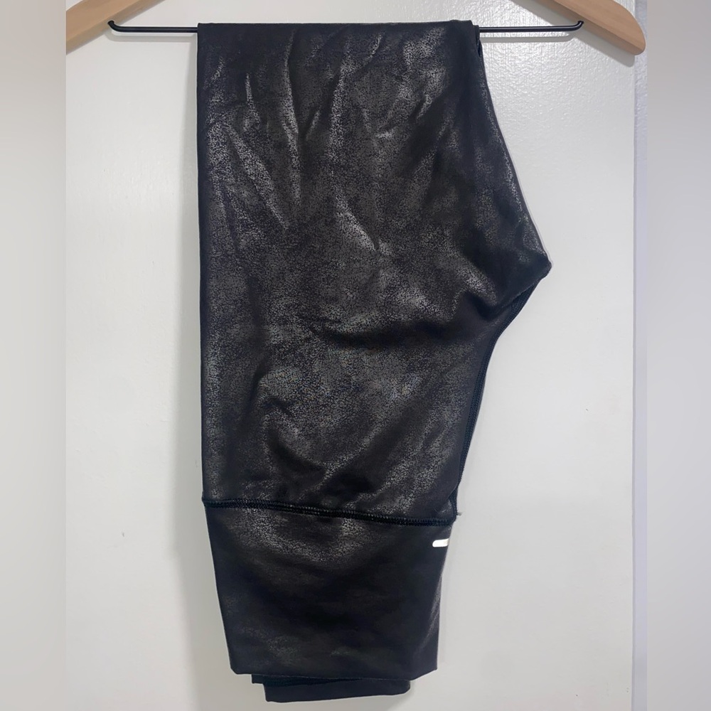 NWOT! Aerie Crackle High Waisted Leggings - Picture 4 of 7